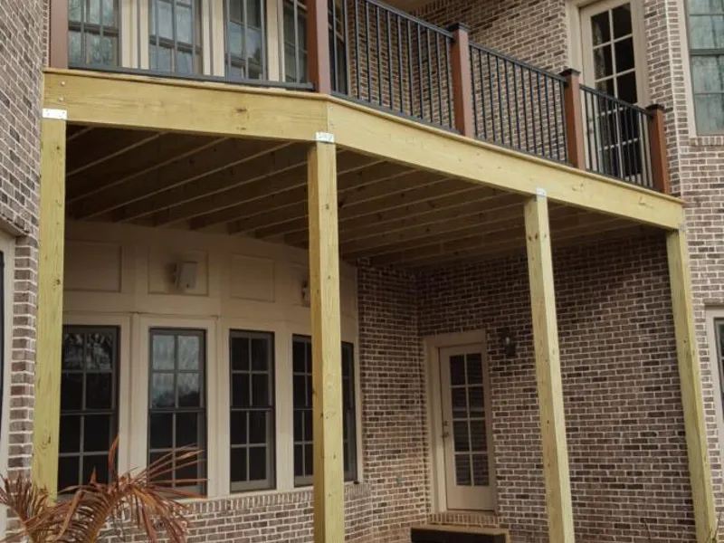 Deck construction project by 4 Seasons in North Atlanta (photo 8)